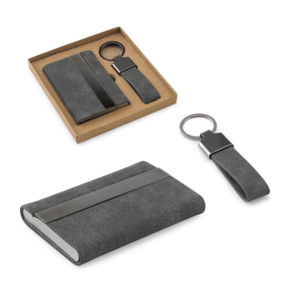 VAUGHN. Conjunto composto por um porta-cartões e chaveiro, ambos em metal e poliéster reciclado (30% rPET)